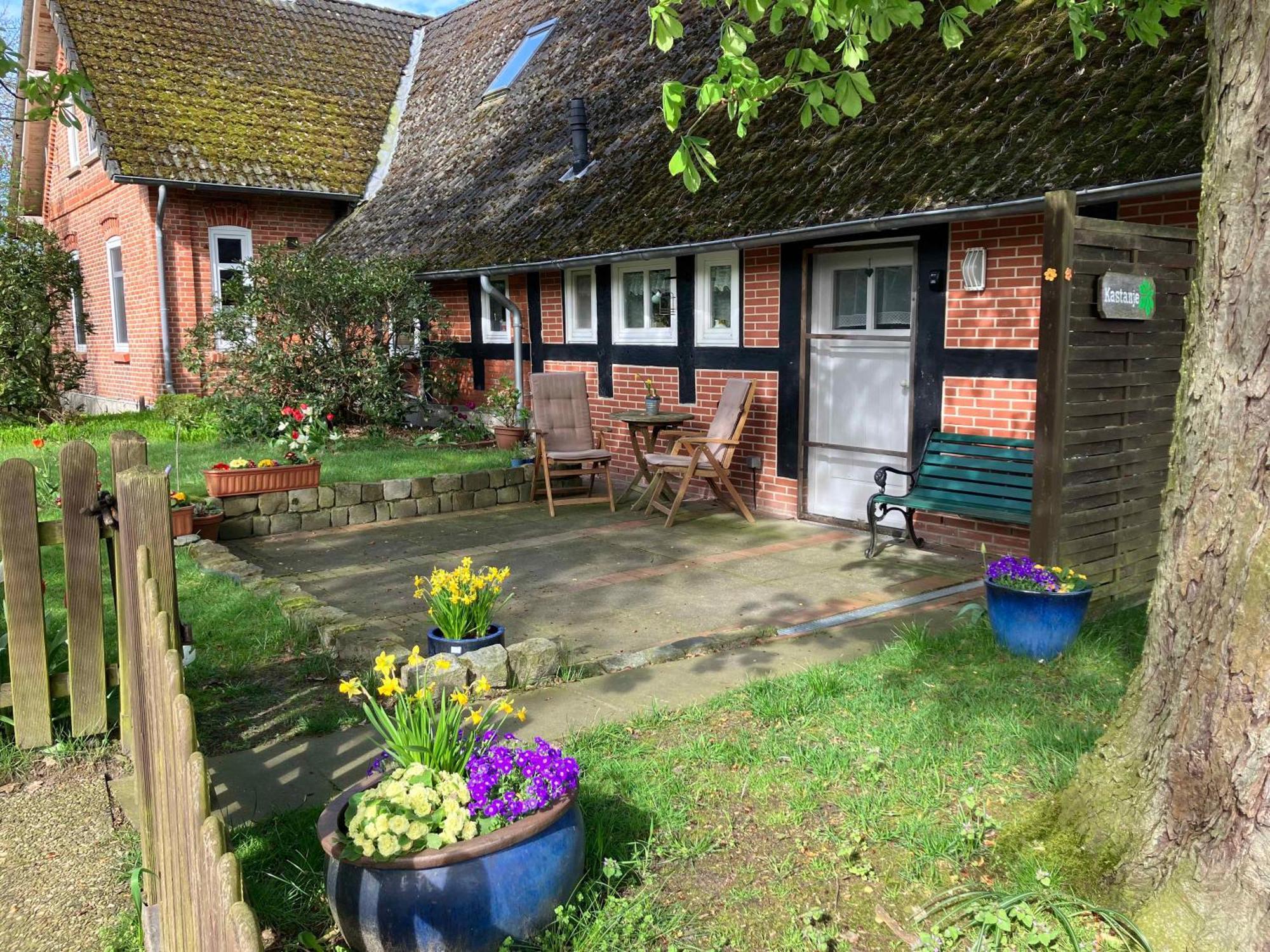 Ferienapartment Kastanje * Gross Ippener